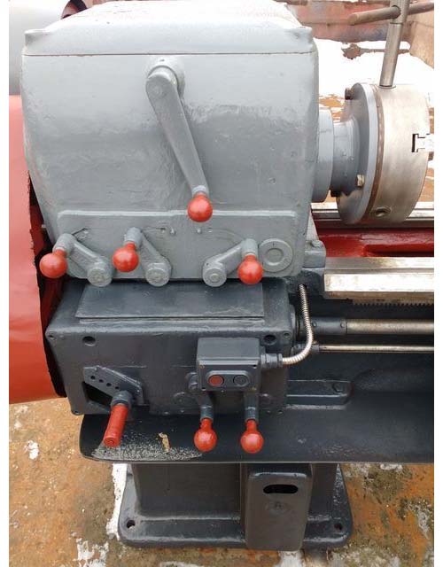 1617 Загальний вигляд токарно-гвинторізного верстата Загальний вигляд токарно-гвинторізного верстата 1617